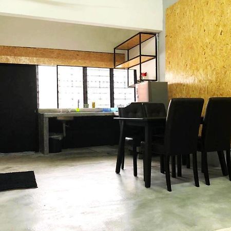 Panda Homestay Seremban Bagian luar foto